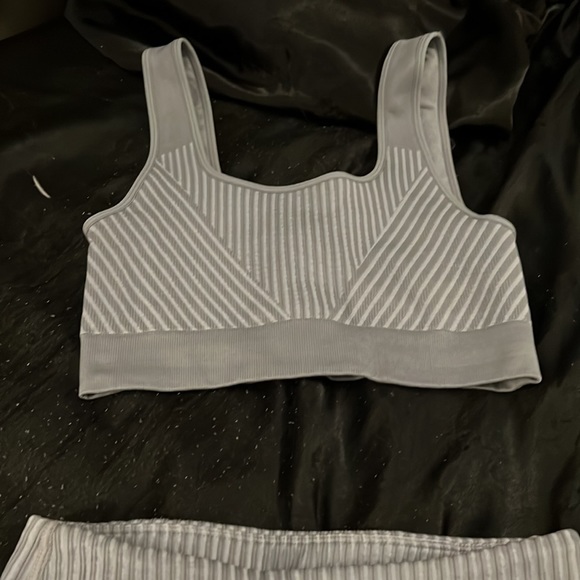 Fabletics SET in artic grey. Euc. Size small. Ribbed. - Picture 4 of 5